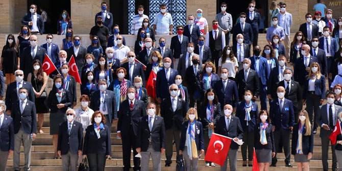 Göreve Ata'nın huzurunda başladılar!