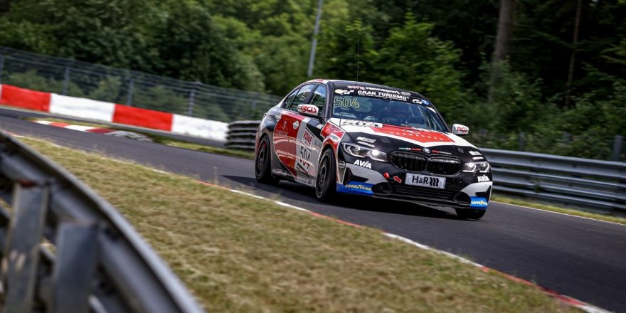 Emir Aşarı,  Türkiye’yi temsil ediyor!