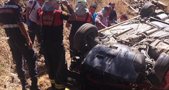 Araç uçuruma yuvarlandı! 4 yaralı