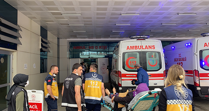 Araç kontrolden çıktı! 2'si ağır 5 yaralı