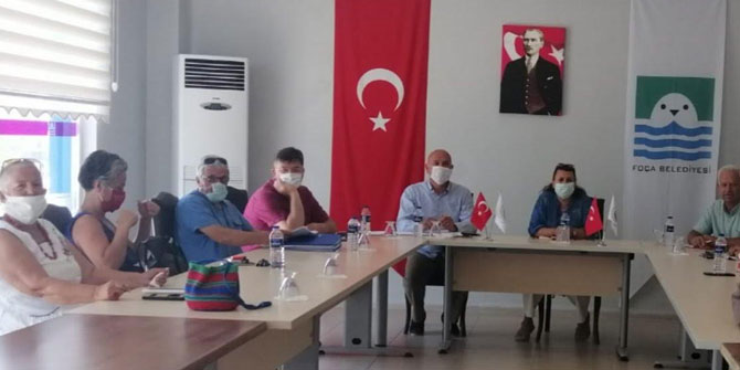Foça Kent Konseyi Başkanından istifalara tepki!