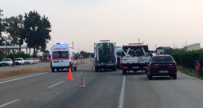 Köpeğe çarpatı, takla attı! 3 yaralı