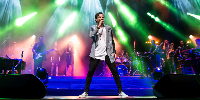 Kenan Doğulu, bu yazın ilk Harbiye konserlerini gerçekleştirdi