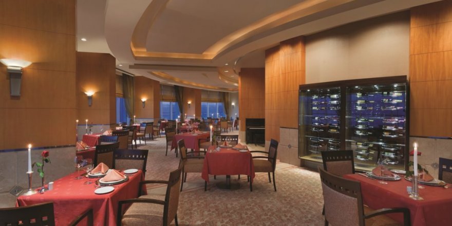 Carême Restaurant'ta her damak tadına uygun tatlar!