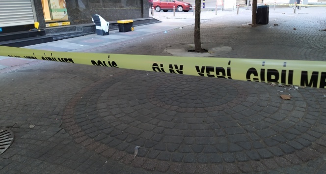 Kuyumcu soygununda 10 kilo altın çalındı