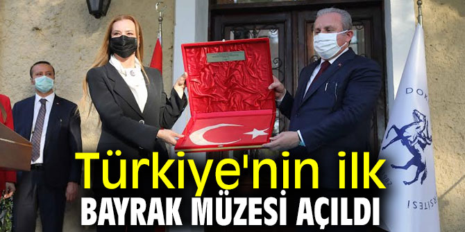 DEÜ'de Türkiye'nin ilk bayrak müzesi açıldı