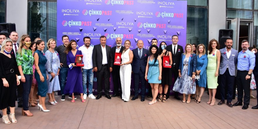 "Sanatsal Maskeler" koleksiyonu sergilendi