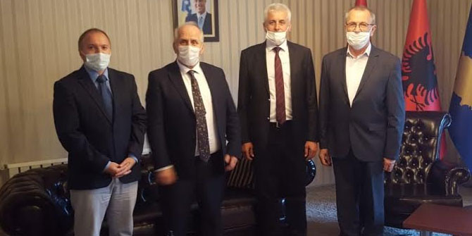 Boşnak derneklerinden Karadağ ve Kosova Büyükelçiliklerine ziyaret