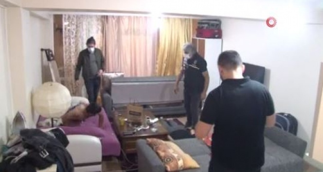 Ruhsatsız taksi durağı operasyonunda 18 gözaltı!