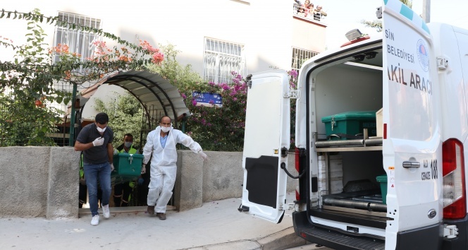 Evi bastılar! Kadını kurşun yağmuruna tuttular