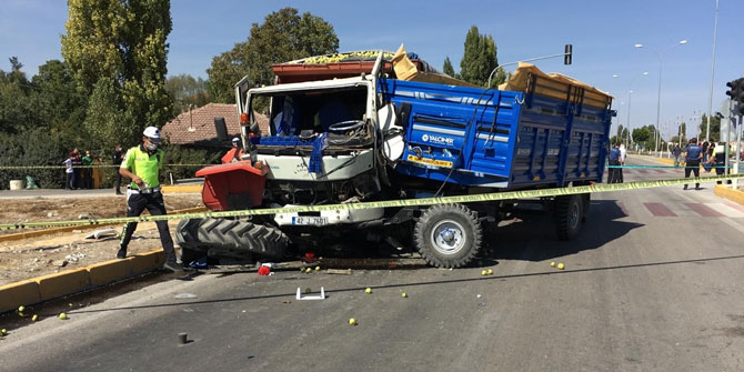 Traktör ile kamyon çarpıştı! 1 kişi hayatını kaybetti...