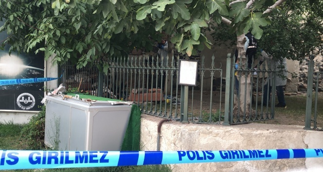 Cami avlusunda cinayet işlendi!