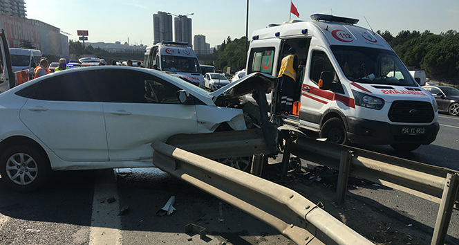 Feci kazada 2'si polis 5 yaralı