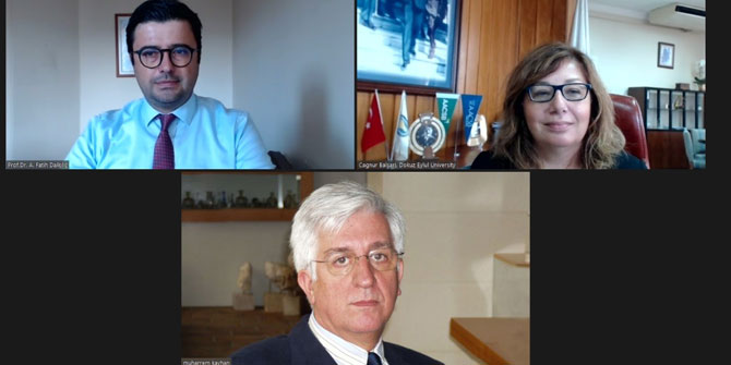 TÜSİAD Onursal Başkanı Kayhan öğrencilerle bir arada!