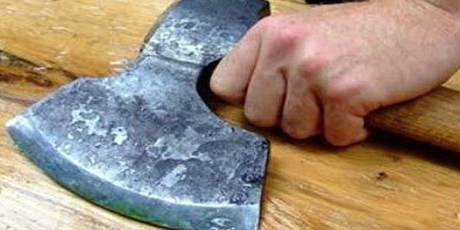 Komşular arası kavgada baltalı dehşet!