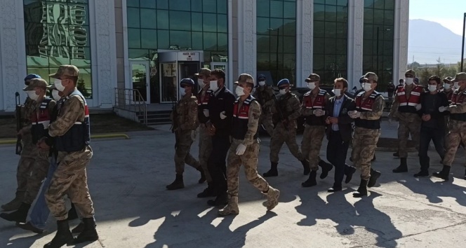 5 ilde terör örgütü operasyonunda 15 gözaltı