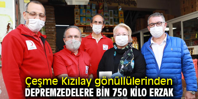 Çeşme Kızılay gönüllülerinden depremzedelere yardım