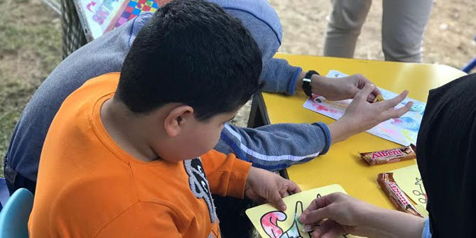 Çadırkent Çocuklarına Hediye Dağıttılar