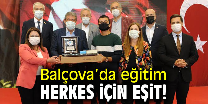 Balçova’da Üniversiteli Öğrencilere Bilgisayar