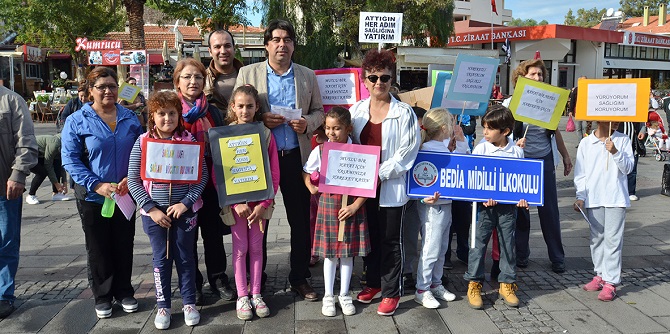 FOÇA, SAĞLIK İÇİN EL ELE YÜRÜDÜ