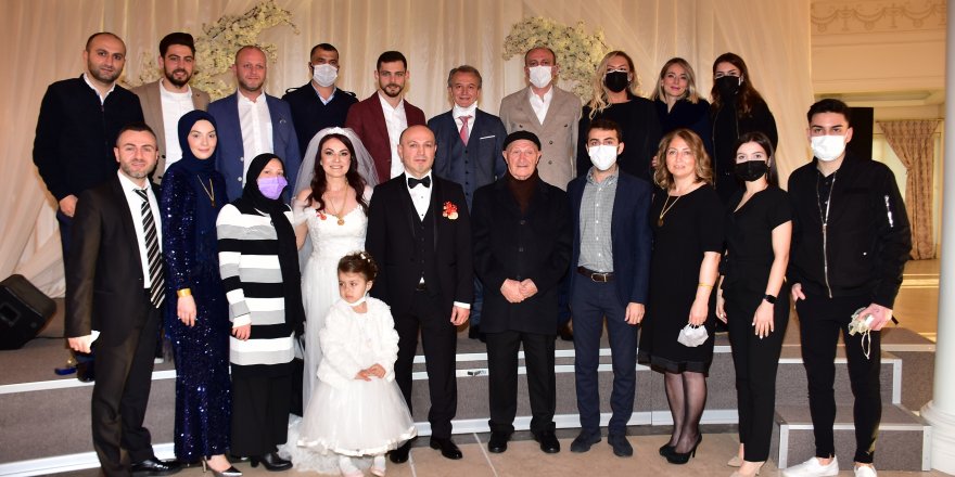 Cevat Kaya ile Handan Turan evlendi