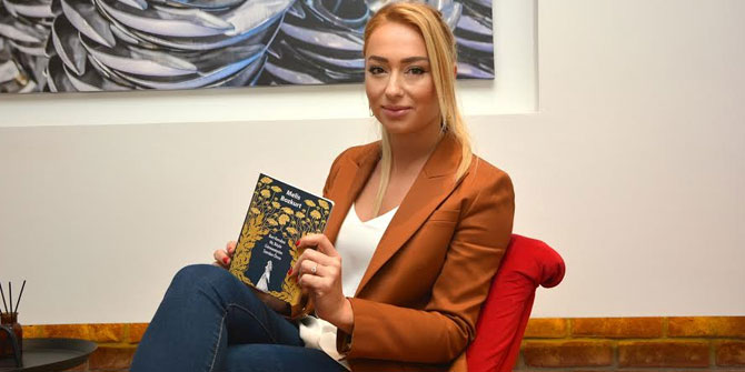 Melis Bozkurt kitap çıkardı!