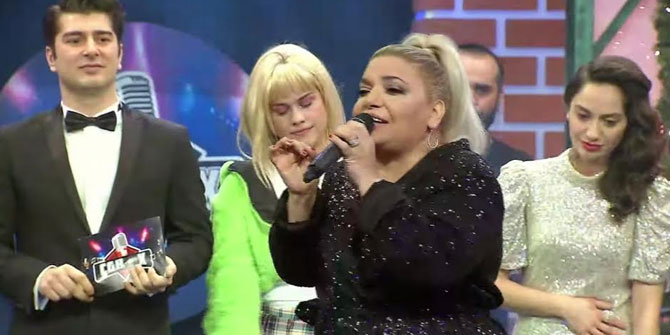 Çok güzel hareketlerde Kibariye sürprizi!