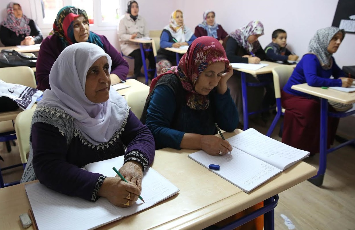 Roman Kadınların Okuma Yazma mücadelesi 
