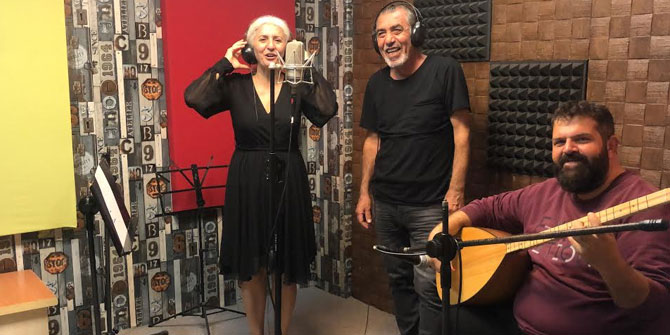 Aynur Haşhaş'da modaya uydu!