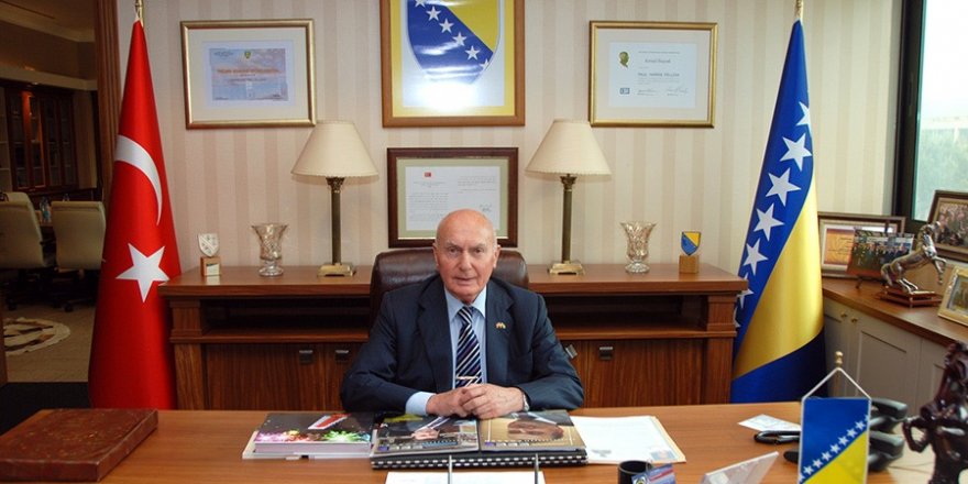  Kemal Baysak'ın kabrine Ata diyarından toprak!