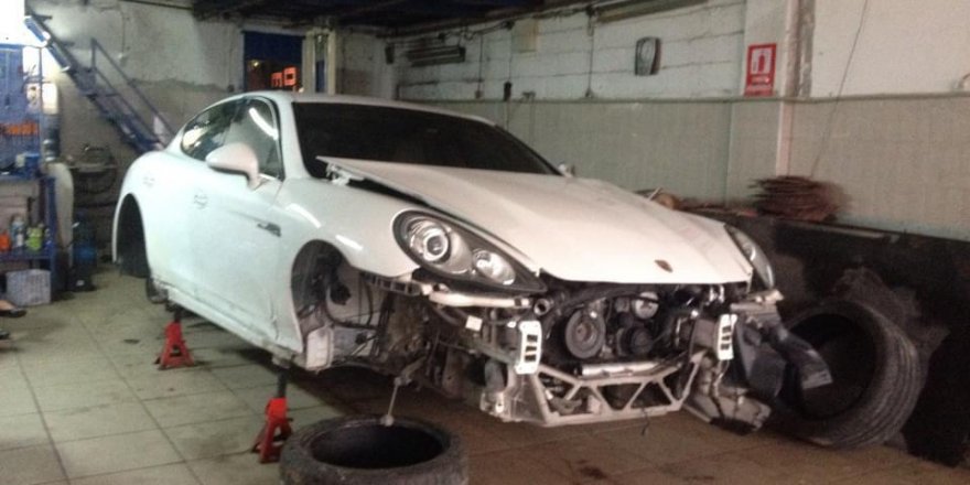 Abdülhalık Tan, 11 yaşında tamirciliğe başladı, şimdi Lamborghini tamir ediyor