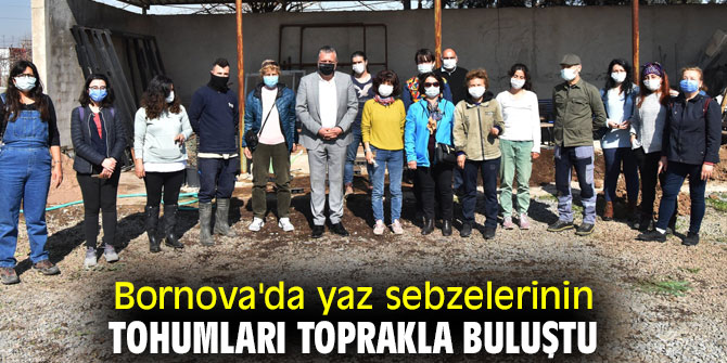 Bornova'da yaz sebzelerinin tohumları toprakla buluştu
