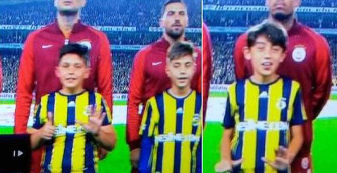 Galatasaray Fenerbahçe Derbisinde Çok Konuşulan An