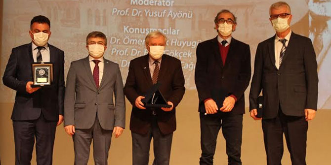 Ege Üniversitesi'nde  İstiklal Marşı'nın kabulü paneli düzenledi