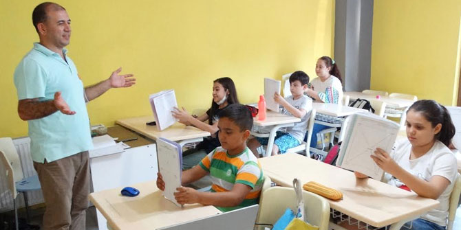 Uzmanı açıkladı! Kitap Okuyan Ailelerin Çocukları Daha Başarılı 