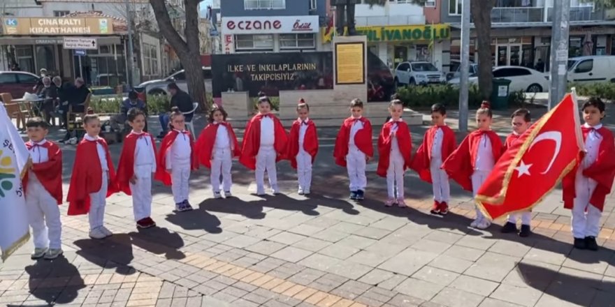 İzmirli miniklerden şehitlerimize vefa