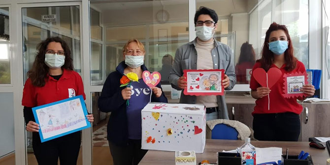 Genç Kızılay Çocuklar ve Yaşlılar Arasında Köprü Kurdu!