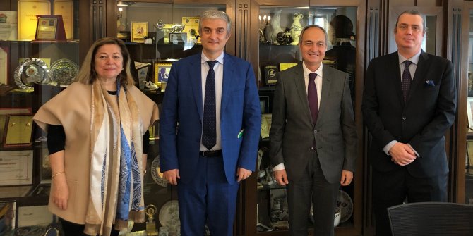 Danimarka Ankara Büyükelçisi'nden, Yaşar Holding'e ziyaret