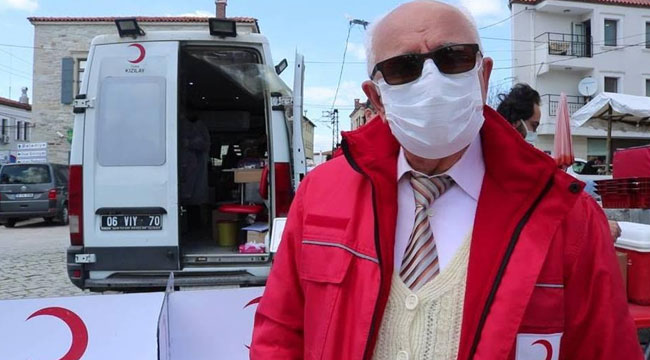 Foça'da vatandaşlar 25 ünite kan bağışladı