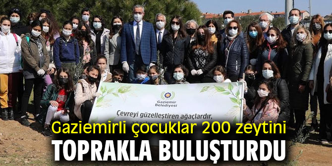 Gaziemirli çocuklar 200 zeytini toprakla buluşturdu