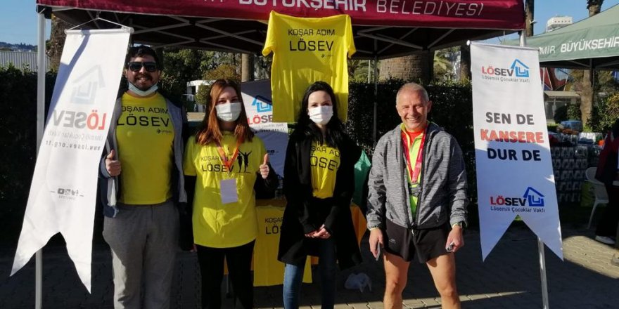 Koşar Adım LÖSEV Takımı, Maraton İzmir’de koştu!