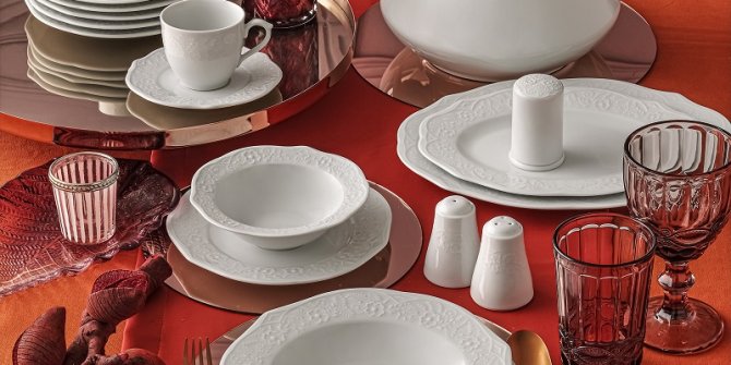 Güral Porselen ile annelerinize değerli olduğunu hissettirin