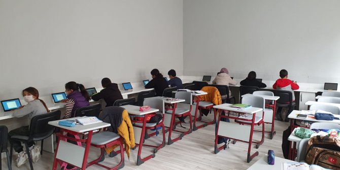 Rotary'den köye dijital sınıf 