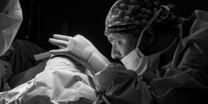 KORONA’NIN SAÇ DÖKTÜĞÜ KANITLANMALI 