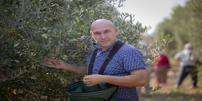 Alhat Çiftçiler Günü’nü kutladı