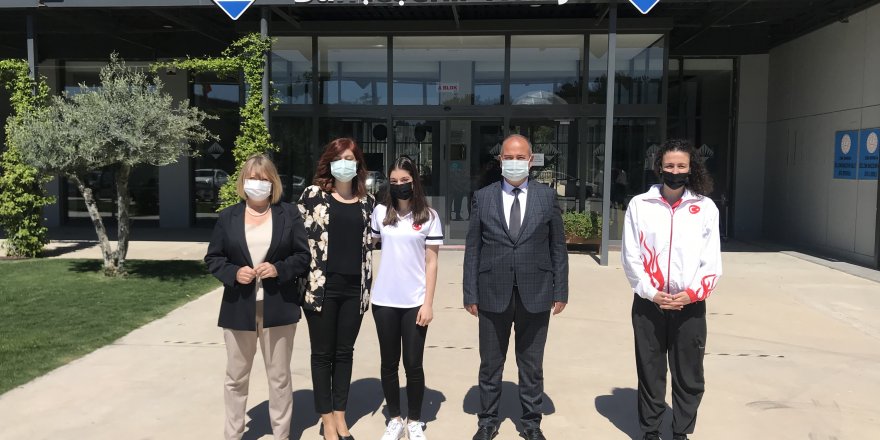 Sıla Karakuş'a okulundan tam destek