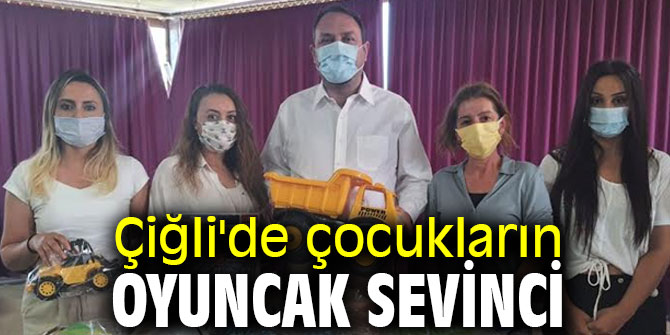 Çiğli'de çocukların oyuncak sevinci