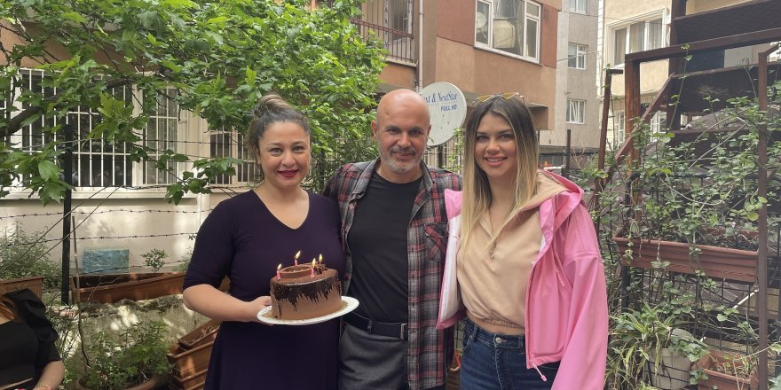 SÜRPRİZ DOĞUM GÜNÜ PARTİSİ