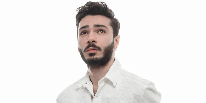 Simge'yi kıskandıran albüm...Yolculuk