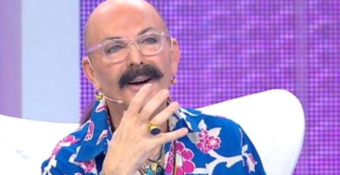 İpekçi: Giysilere Çok Para Vermek Aptalca